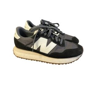 New Balance 237 Sneakers Black & White Tennis Shoes Athletic Active Womens 8